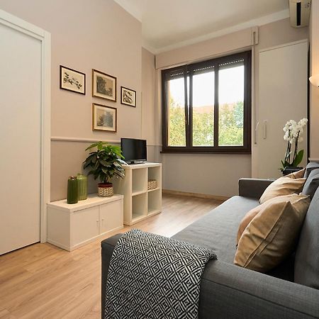 Ferienwohnung Duomo Design Cube - 10 Minutes Walk From Brera Mailand Exterior foto